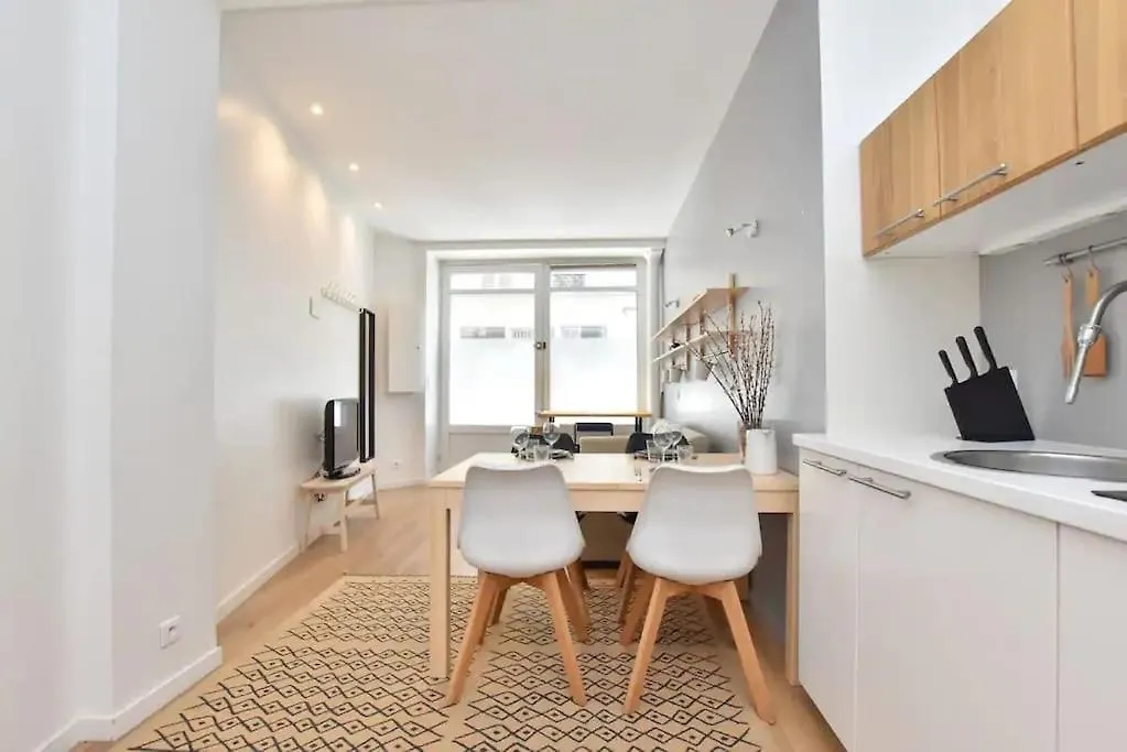 Goodguest-Appartement Design Et Cosy Batignolles Paris 0*,  France